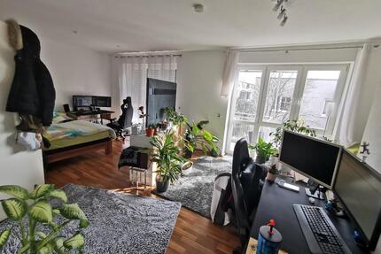 1-Zimmer-Wohnung mit EBK, Balkon und TG-Stellplatz in Wiesbaden