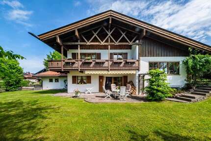 Haus zum Kaufen in Waakirchen 1.980.000,00 € 254 m²