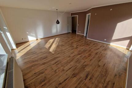 3-Zimmer Wohnung mit Balkon nahe Leverkusen - Burscheid