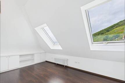 Zweistöckige Maisonette mit Weinbergblick - hier wird jeder Tag zum Ausblick - Klingenberg am Main