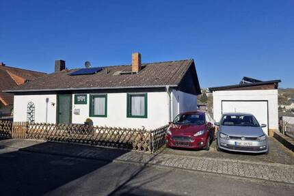 Einfamilienhaus mit ausgebautem Keller Garage und Hobbyraum - Hohenstein Strinz-Margarethä