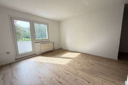 Wohnung zum Mieten in Plauen 337,00 € 56.3 m²