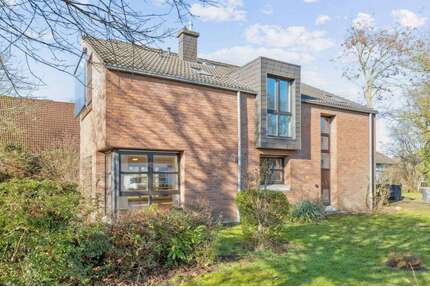 Haus zum Kaufen in Grevenbroich Neukirchen 590.000,00 € 182.19 m² - Grevenbroich / Neukirchen