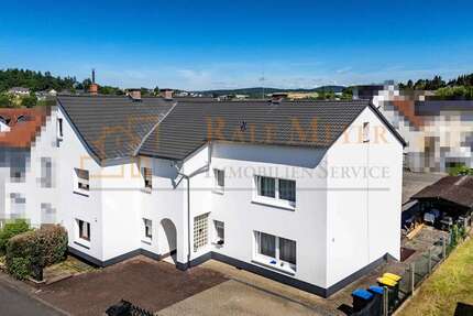Haus zum Kaufen in Solms 648.500,00 € 221 m²