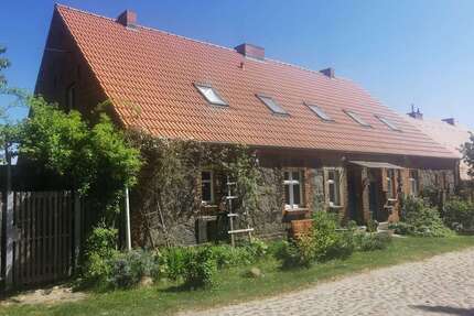 Haus zum Kaufen in Ihlow 429.000,00 € 282 m²