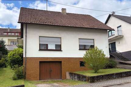 Haus zum Kaufen in Dillingen 159.000,00 € 140 m²