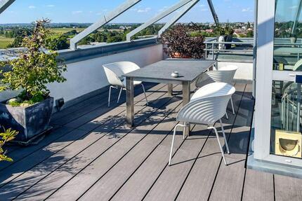 Traumhaftes 4,5-Zimmer-Penthouse mit Dachterrasse zu vermieten! - Wehringen