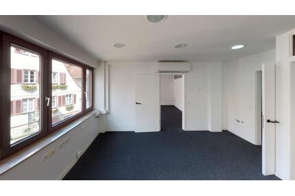 *** Büro-Praxisfläche mit Aufzug in zentraler Lage in Brackenheim ***