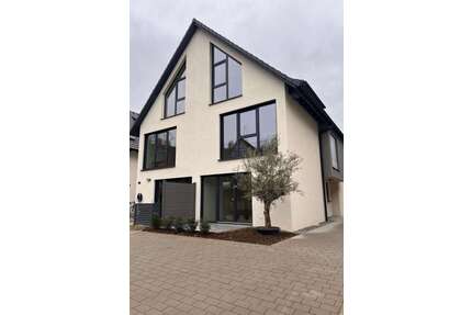 Haus zum Kaufen in Neckargemünd 904.000,00 € 195.18 m²