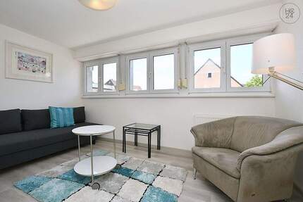 Voll möblierte Wohnung mit Stellplatz in Stuttgart Zuffenhausen nähe Porsche