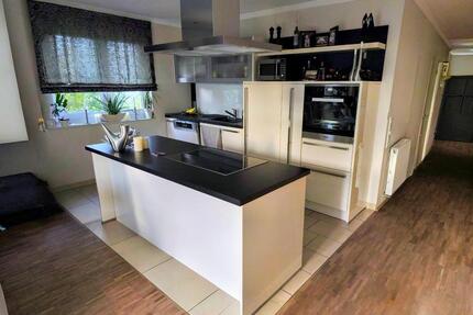 Exklusive 3-Zimmer Wohnung mit eigenem Eingang - Achim