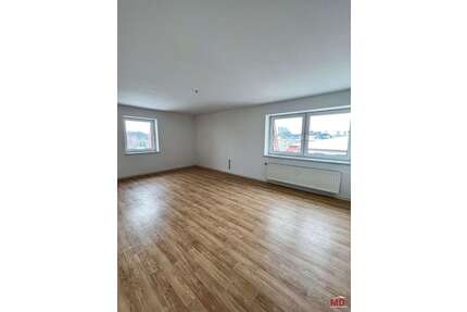 Wohnung zum Mieten in Oelsnitz 494,00 € 76 m²