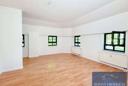 Wohnung zum Mieten in Glauchau 383,52 € 56.4 m²