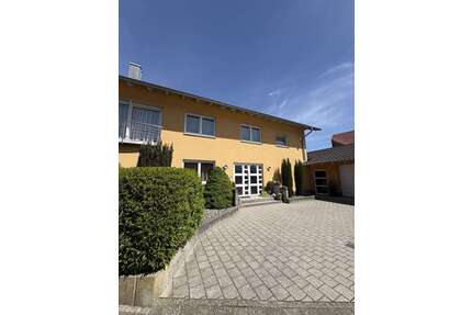 Haus zum Kaufen in Kehl 630.000,00 € 250 m²