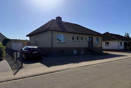 Haus zum Mieten in Faßberg 1.200,00 € 203 m²