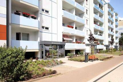 Wohnung zum Mieten in Neubrandenburg 356,00 € 75.43 m²