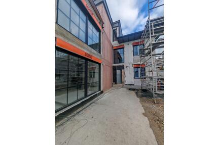 Luxuriöse Erdgeschosswohnung mit Aufzug - Weisenheim am Sand