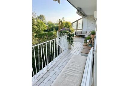Lichtdurchflutete 2,5- Zimmer-Wohnung mit genialem Sonnenbalkon - München Feldmoching-Hasenbergl