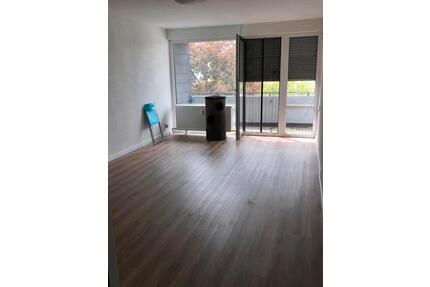 1 Zimmer Wohnung mit Einbauküche und Balkon - Pohlheim
