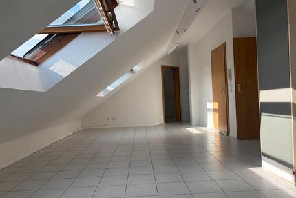 Gepflegte 40-m²-Dachgeschosswohnung in Bedburg-Lipp