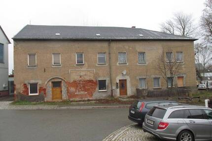 Sanierungsbedürftiges Mehrgenerationshaus in Ronneburg bei Gera