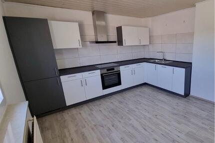 60 m2 - 3 ZKB-Wohnung inkl. EBK und Garage - Bebra