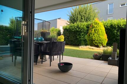 PRIVATVERKAUF 4,5 Zi. EG Wohnung mit großem Garten in Pattonville - Remseck am Neckar