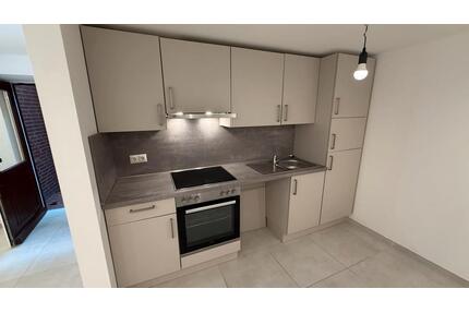 Moderne 2,5-Zimmer- Untergeschosswohnung-80 m2 - ab sofort v. - Rosengarten