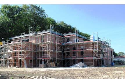 NeubauErstbezug: Exklus. Penthouse-Whg m. herrl. Dachterrasse, Fahrstuhl u. EBK - Cloppenburg