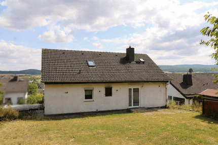 Haus zum Kaufen in Ahnatal 299.000,00 € 211 m²