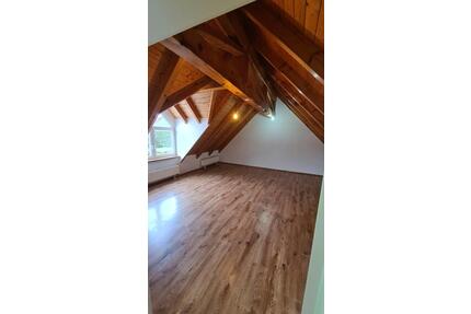 Schönes 1 Zimmer-Apartment im DG, 85235 Sittenbach – zu vermieten - Odelzhausen