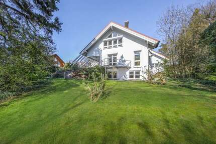 Haus zum Kaufen in Grafenau 1.550.000,00 € 357 m²