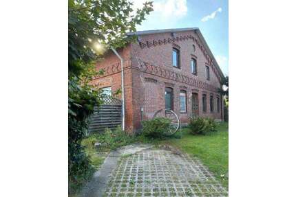 Haus zum Kaufen in Winsen 389.000,00 € 320 m²