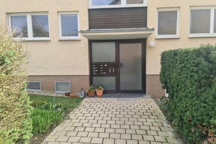 Wohnen am Waldrand: Lichtdurchflutete 3-Zimmer-Wohnung mit Balkon - Stuttgart Feuerbach