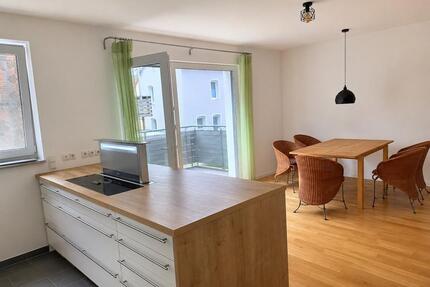 Moderne 2-Zimmer-Wohnung zentrumsnah Bayreuth knapp 70 qm, privat