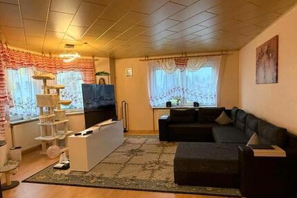 5-Zimmer-Wohnung - 1.100,00&nbsp;EUR Kaltmiete, ca.&nbsp; 140,00&nbsp;m&sup2; in Schwäbisch Hall (PLZ: 74523)