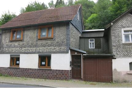 Einfamilienhaus mit Ausbaumöglichkeiten - Katzhütte