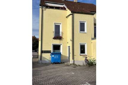 Haus zum Kaufen in Straubing 699.000,00 € 316.82 m²