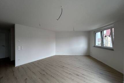 4-Zimmerwohnung mit Einbauküche und Garten zu vermieten! Erstbezug - Gundelsheim / Höchstberg