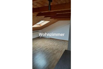 Dachgeschosswohnung für Singles 50qm in Issum zu vermieten