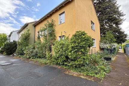 Haus zum Kaufen in Nürnberg 379.000,00 € 159.38 m²