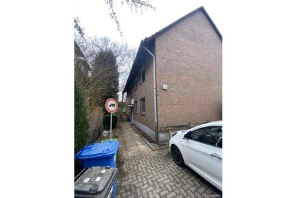 Komplett sanierte 2 Zimmer Wohnung mit Balkon und Einbauküche in Eversten - Oldenburg