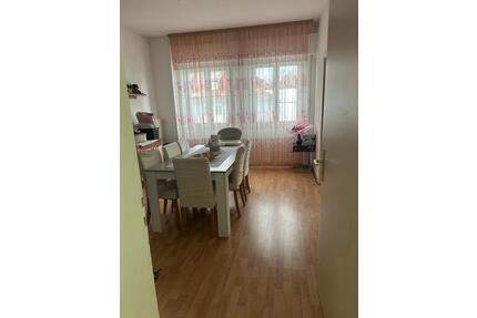 4-5 Zimmer Wohnung Stadt DS mit Süd- und Westbalkon zu vermieten - Aldingen