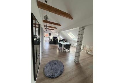 Helle 2,5-Zimmer-Dachgeschosswohnung in Kleinenbremen ab 01. Juni - Porta Westfalica