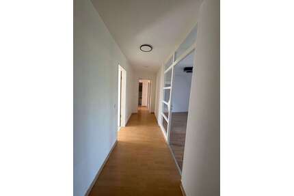 Wohnung zum Mieten in Regensburg-Burgweinting 860,00 € 70 m²