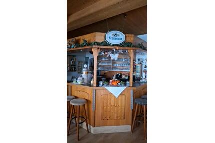 Pension ,Restaurant mit Wohnung und Gästezimmern - Elsterberg