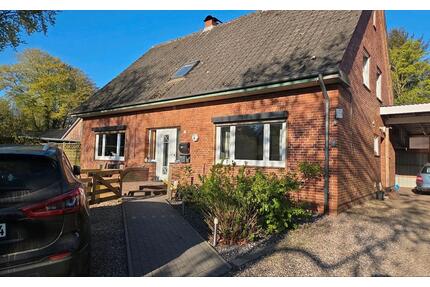 Dachgeschosswohnung - 850,00&nbsp;EUR Kaltmiete, ca.&nbsp; 65,00&nbsp;m&sup2; in Süderlügum (PLZ: 25923)
