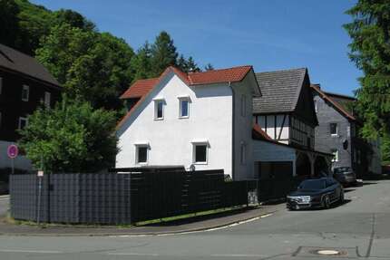 Haus zum Kaufen in Biedenkopf 209.000,00 € 83 m²