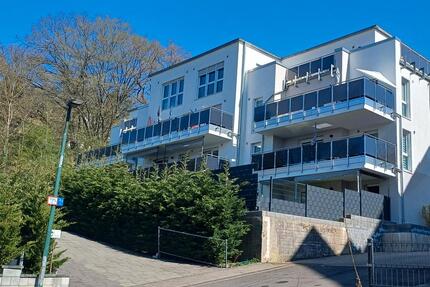 Wohnen über den Dächern: Stilvolles Penthouse in Bestlage - Neubau KfW 40 - Neunkirchen