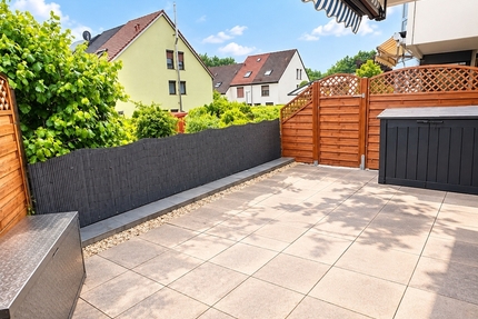 Wohnen mit Freiraum: 2-Zimmer-Wohnung mit großzügiger Südwest-Terrasse - Nähe Porsche - Stuttgart